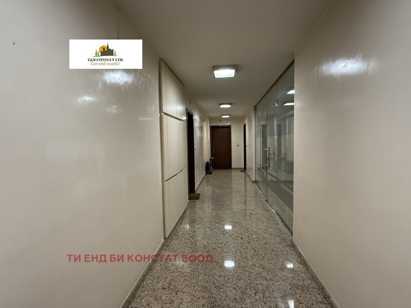 En renta  3 dormitorios Sofia , Iztok , 137 metros cuadrados | 65984429 - imagen [2]