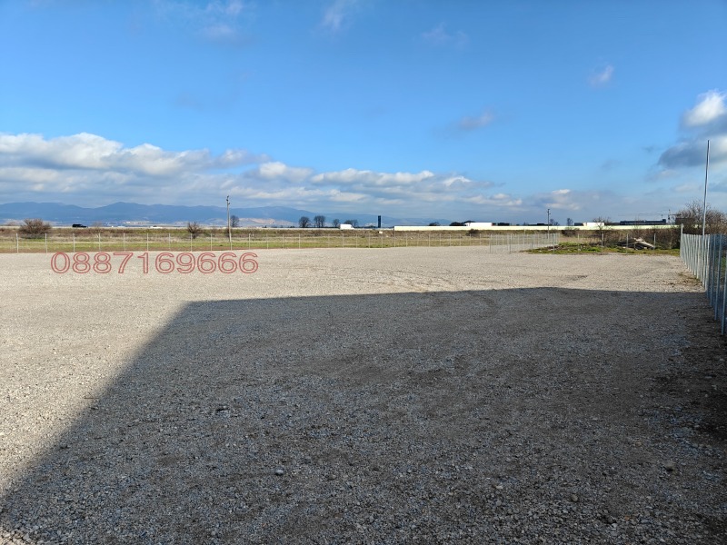 Дава под наем МЯСТО, гр. София, Враждебна, снимка 12 - Парцели - 53013234