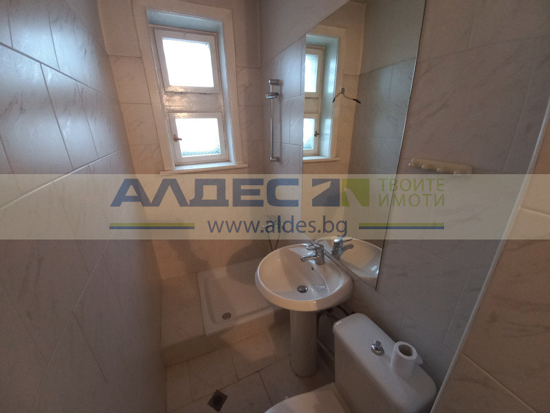 Дава под наем 4-СТАЕН, гр. София, Докторски паметник, снимка 11 - Апартаменти - 52306667