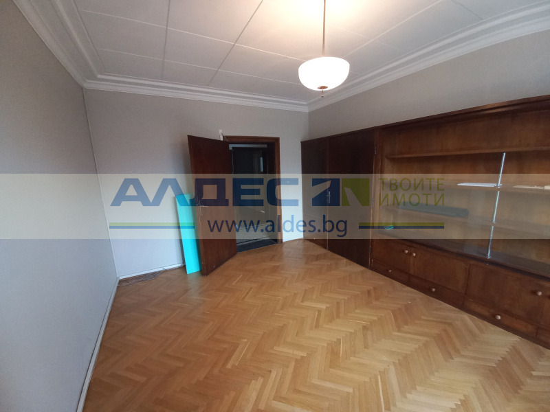 Дава под наем 4-СТАЕН, гр. София, Докторски паметник, снимка 6 - Апартаменти - 52306667