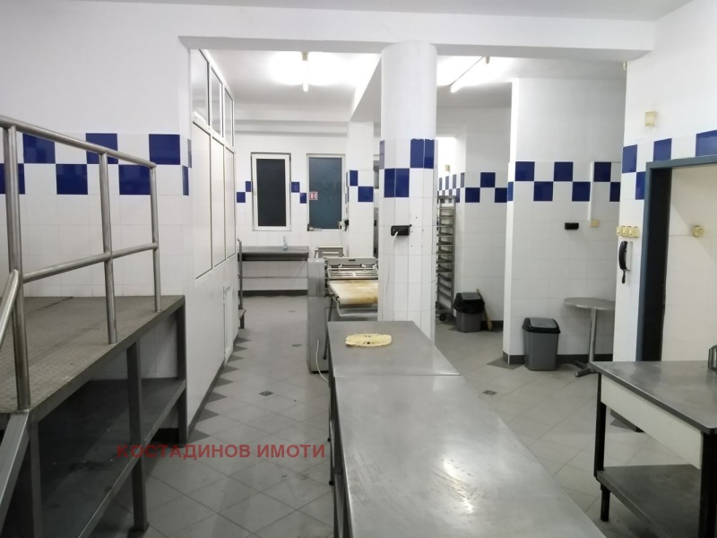 Издаје се  Бар; кафић Пловдив , Каменица 2 , 280 м2 | 81536777 - слика [2]