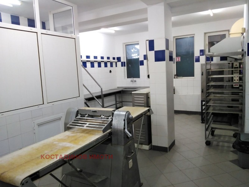 Издаје се  Бар; кафић Пловдив , Каменица 2 , 280 м2 | 81536777 - слика [5]
