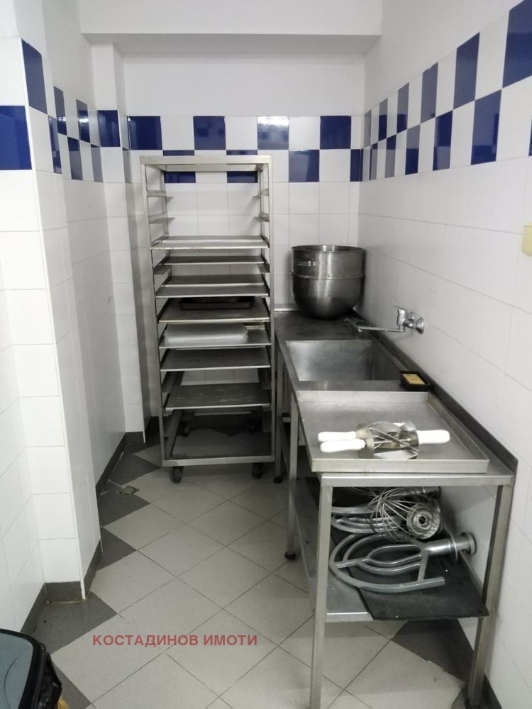 Издаје се  Бар; кафић Пловдив , Каменица 2 , 280 м2 | 81536777 - слика [7]