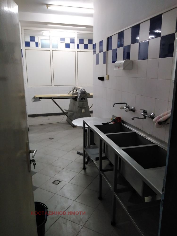Издаје се  Бар; кафић Пловдив , Каменица 2 , 280 м2 | 81536777 - слика [6]