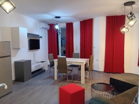 1 quarto Briz, Varna 1