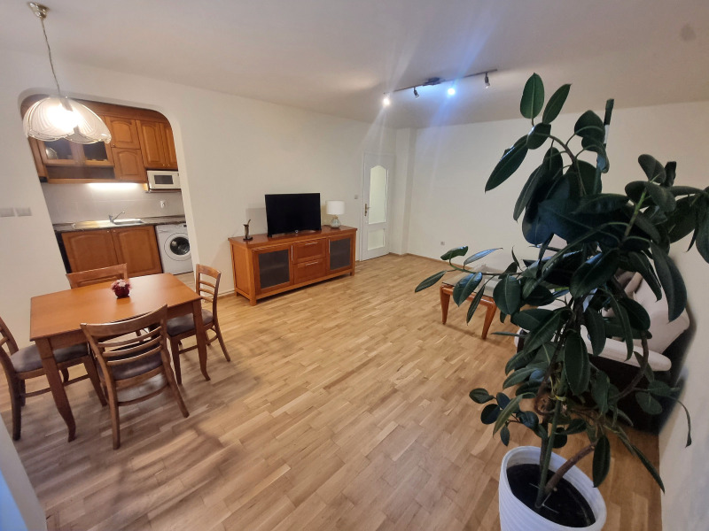 För uthyrning  1 sovrum Sofia , Oboristje , 80 kvm | 64825006 - bild [3]