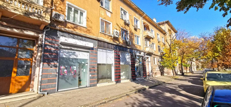 Дава под наем МАГАЗИН, гр. Пловдив, Централна гара, снимка 5 - Магазини - 52909796