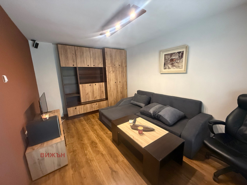 De inchiriat  1 dormitor Pernic , Țentâr , 53 mp | 55809236 - imagine [2]