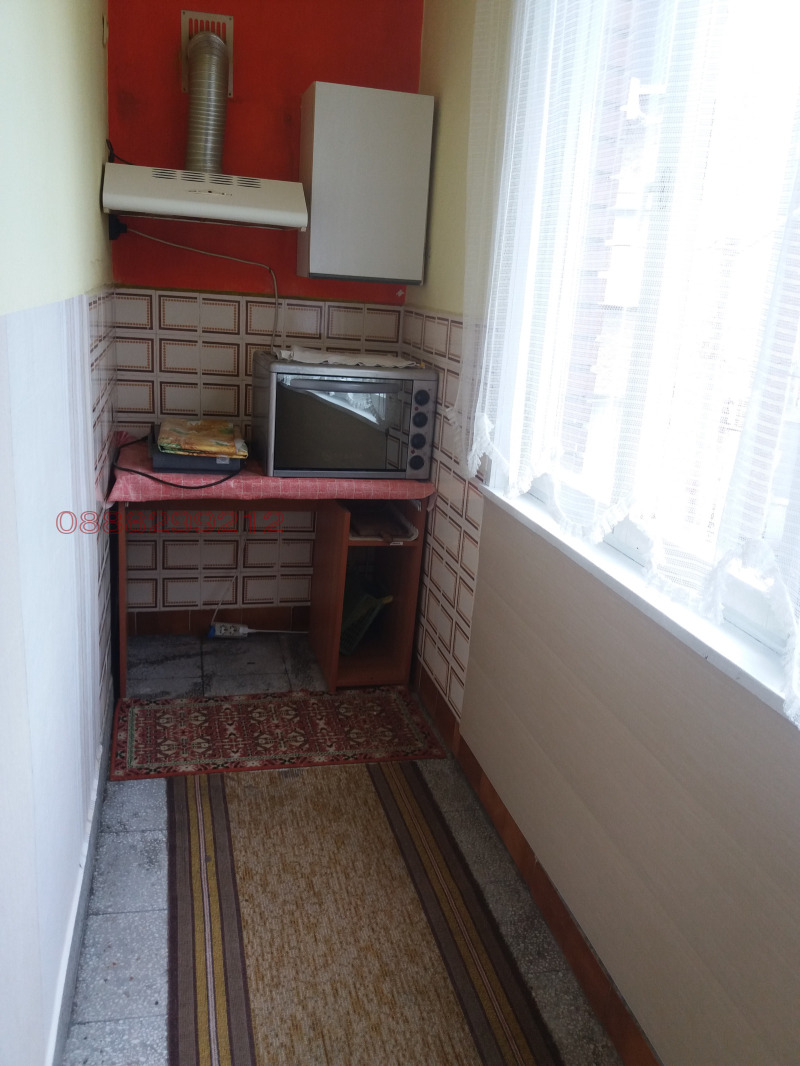 Дава под наем 4-СТАЕН, гр. Казанлък, област Стара Загора, снимка 5 - Апартаменти - 52779778