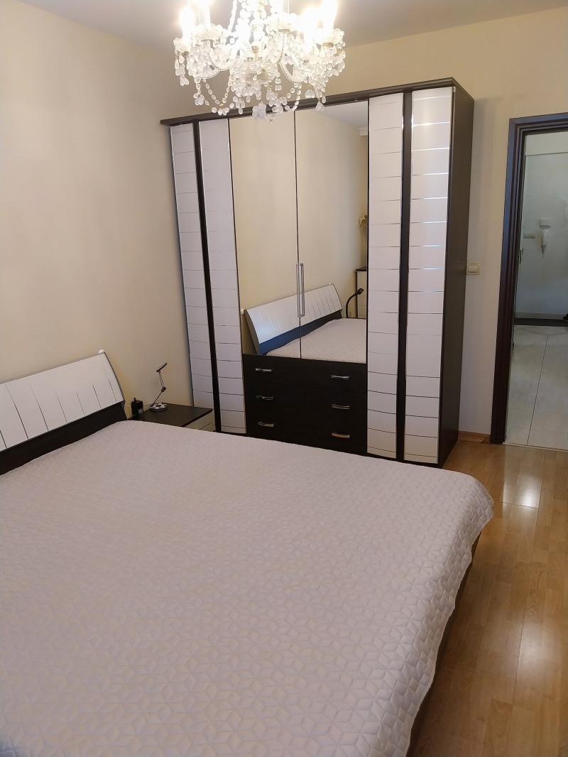 Дава под наем  3-стаен град София , Изток , 110 кв.м | 32729996 - изображение [4]