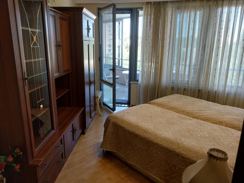 Дава под наем  3-стаен град София , Изток , 110 кв.м | 32729996 - изображение [7]