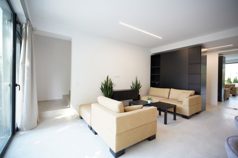 En renta  2 dormitorios Sofia , Gorublyane , 216 metros cuadrados | 37274883 - imagen [4]