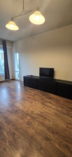 2 soverom Mladost 3, Sofia