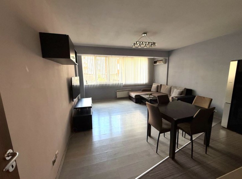 Kiadó  2 hálószobás Sofia , Iztok , 95 négyzetméter | 67343443 - kép [3]