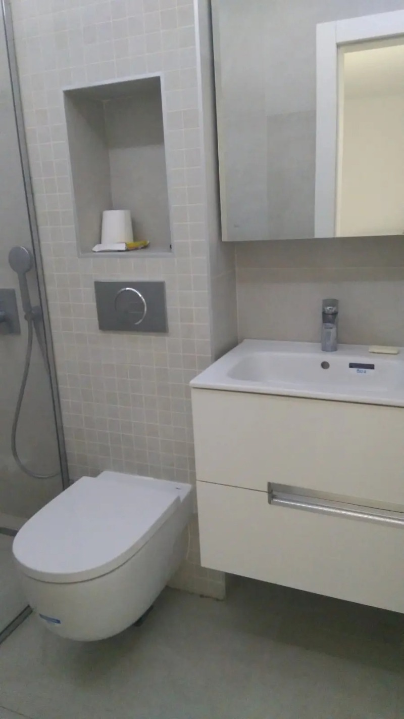 Para alugar  Mais de 3 quartos Varna , k.k. Sv.Sv. Konstantin i Elena , 140 m² | 30161123 - imagem [7]