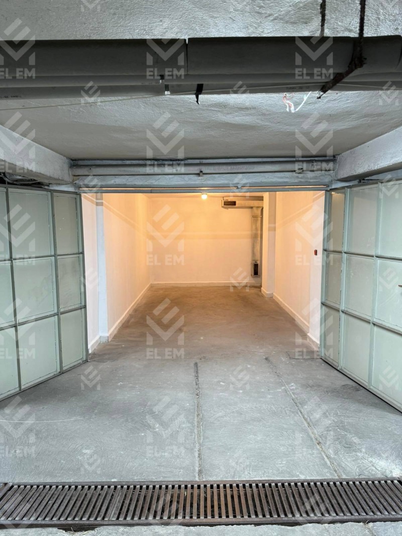 Da affittare  Box auto Sofia , Tsentar , 18 mq | 44311436