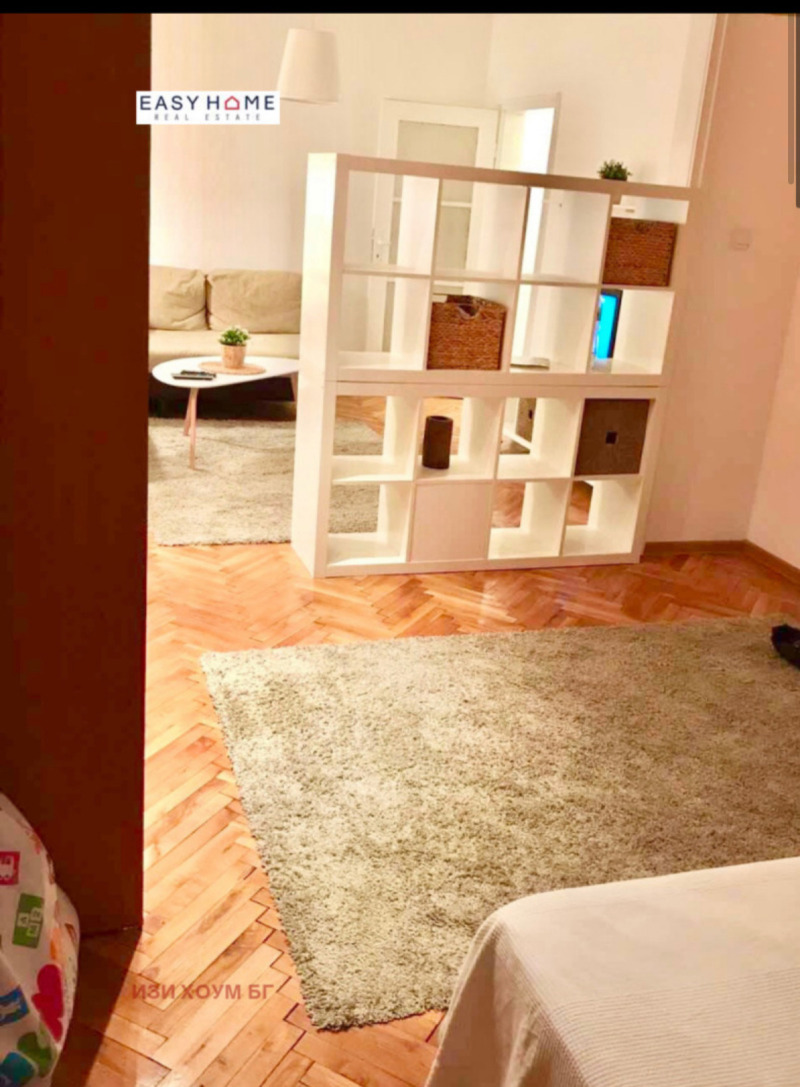 Издаје се  1 спаваћа соба Софија , Центар , 75 м2 | 18396693 - слика [3]