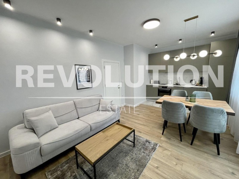 Дава под наем 2-СТАЕН, гр. Варна, Център