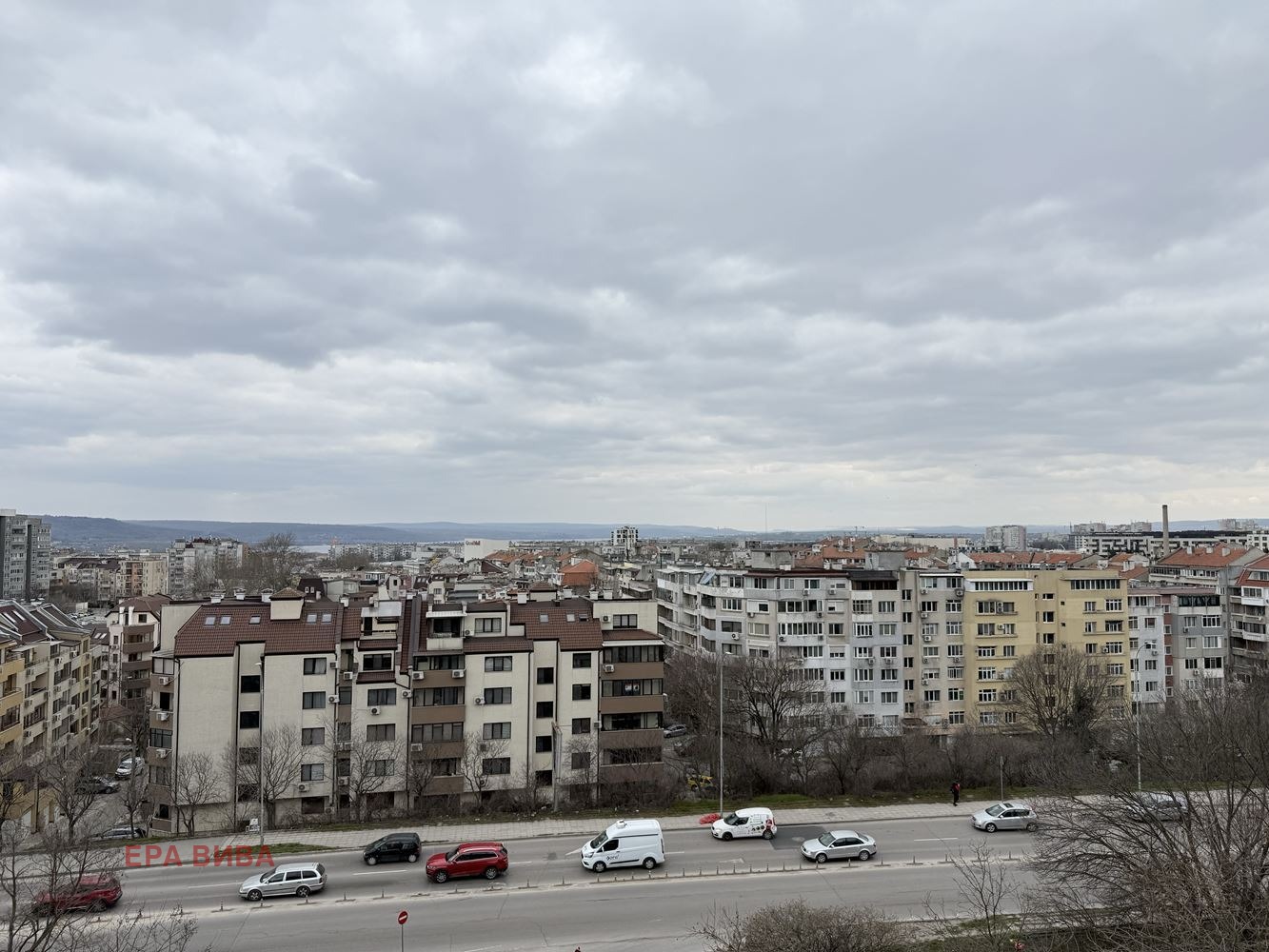 Дава под наем 3-СТАЕН, гр. Варна, Цветен квартал, снимка 2 - Апартаменти - 53903179