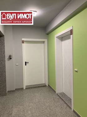 2-стаен град Варна, Гранд Мол 11