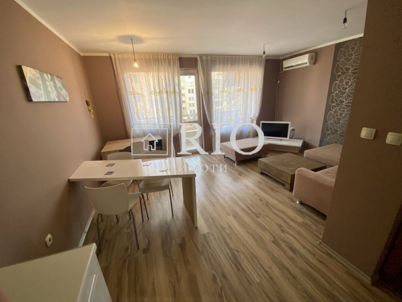 Da affittare  1 camera da letto Plovdiv , Marasha , 60 mq | 46705372