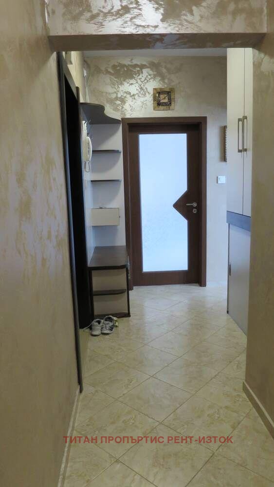 Дава под наем 2-СТАЕН, гр. Бургас, Лазур, снимка 2 - Апартаменти - 52225238