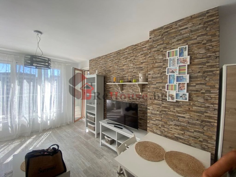 A louer  1 chambre Varna , Grand Mol , 68 m² | 74845400