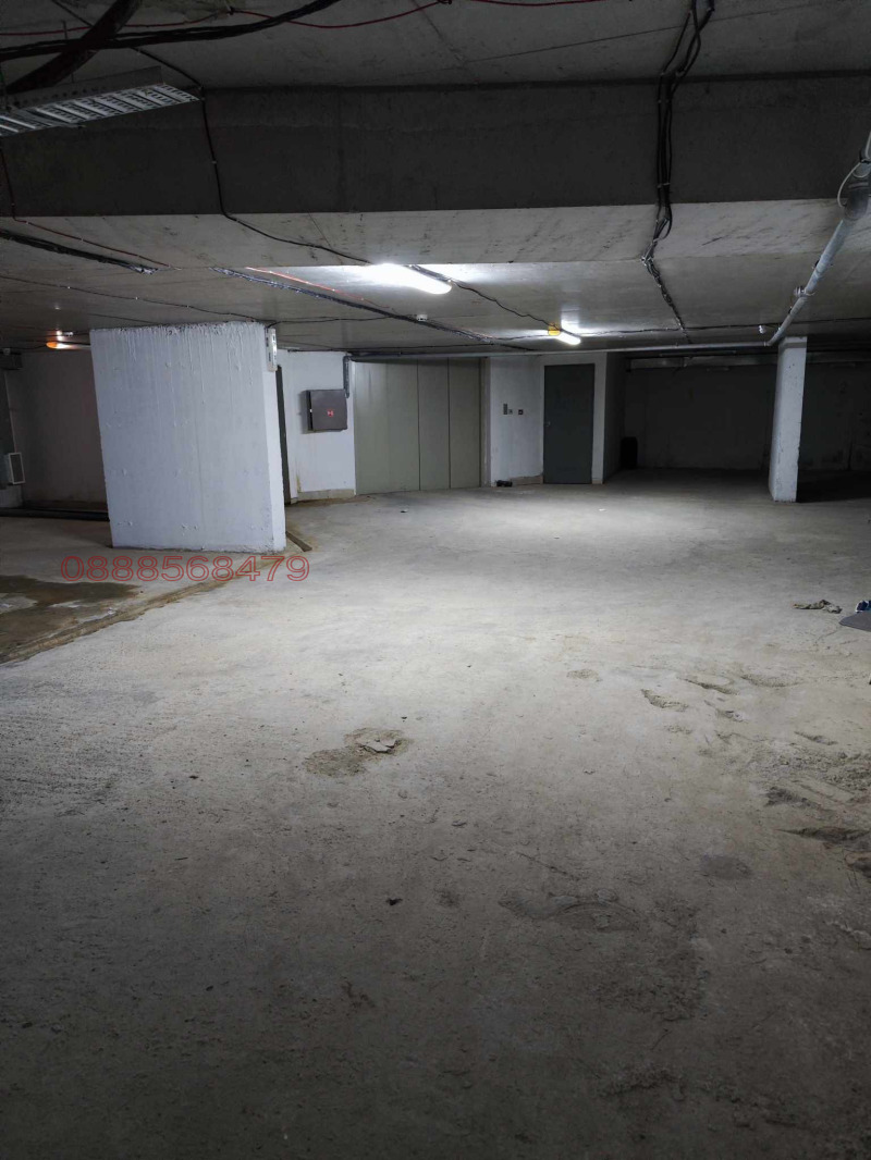 Zu vermieten  Garage region Burgas , k.k. Slantschew brjag , 600 qm | 95298114 - Bild [9]