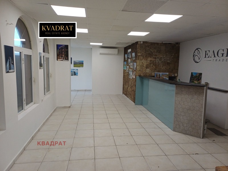 Дава под Наем МАГАЗИН в град София, в.з.Американски колеж - 130 кв.м / 1 000 € » 1 955.83 лв., КВАДРАТ