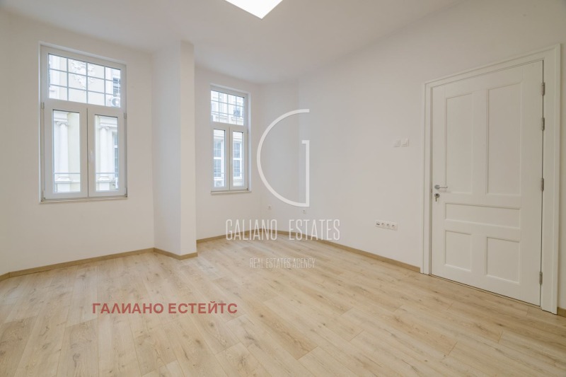 Дава под наем ОФИС, гр. София, Център, снимка 2 - Офиси - 53271606