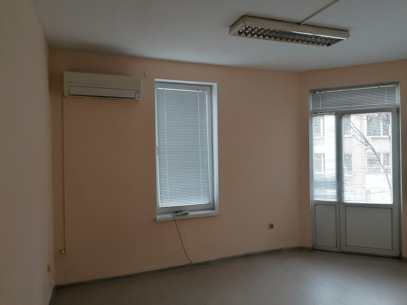 Дава под Наем ОФИС в град София, Център - 98 кв.м / 600 € » 1 173.50 лв., АТЛАНТИК