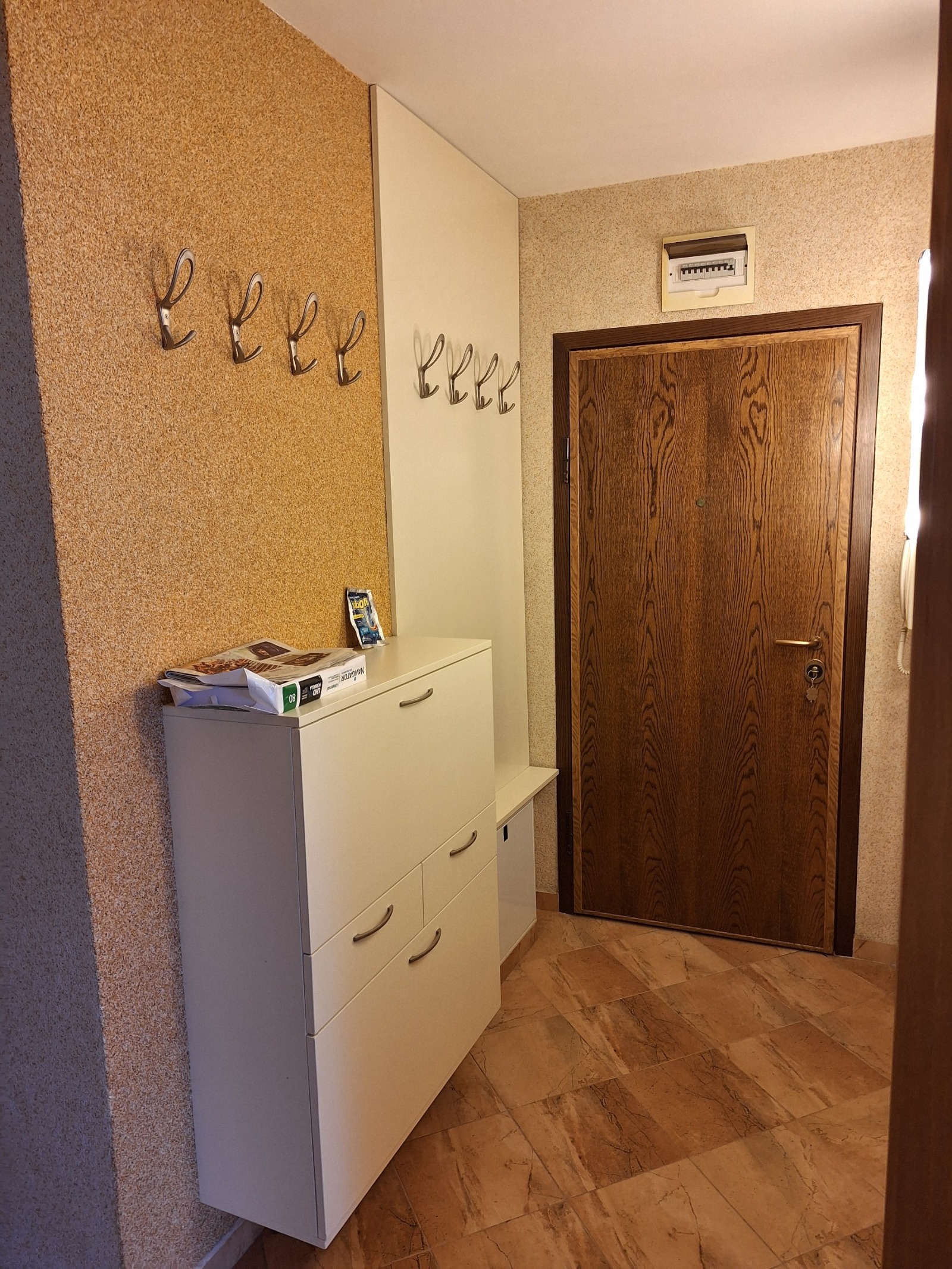 Дава под наем 3-СТАЕН, гр. София, Белите брези, снимка 4 - Апартаменти - 53608810