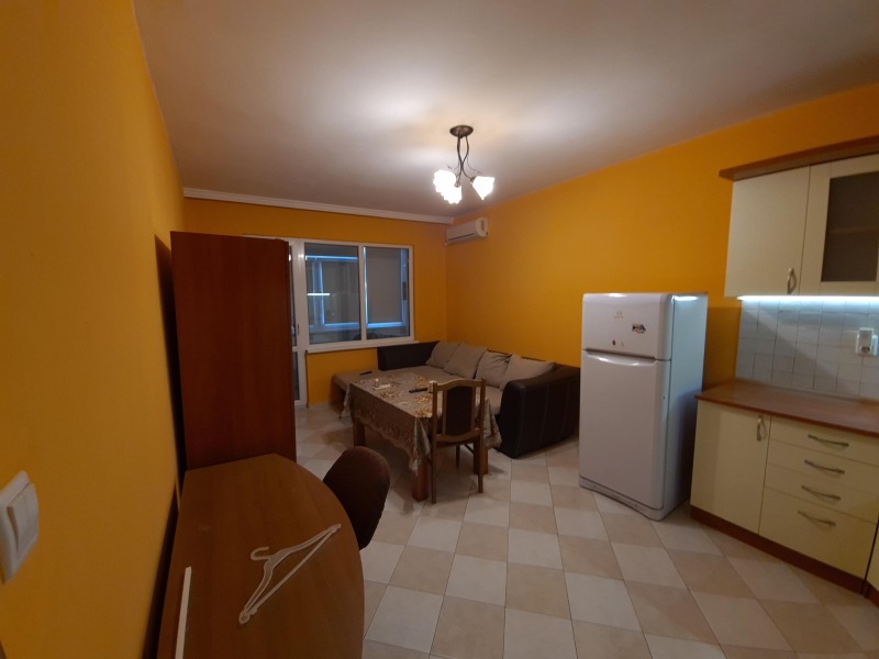 В оренду  1 спальня Пловдив , Тракия , 50 кв.м | 96672135 - зображення [2]