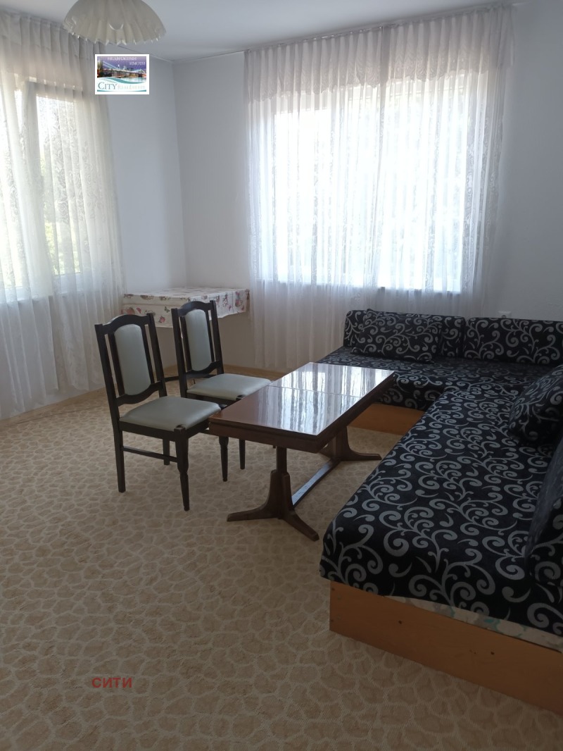 Под наем 2-СТАЕН, град Пловдив, Кючук Париж • 650 лв. • 27505229 — Holmes.bg
