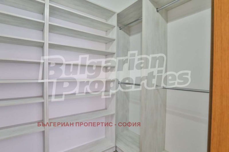 Дава под наем 4-СТАЕН, гр. София, Лозенец, снимка 13 - Апартаменти - 53227799