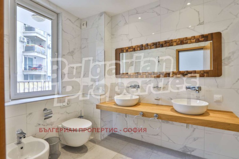 Дава под наем 4-СТАЕН, гр. София, Лозенец, снимка 3 - Апартаменти - 53227799