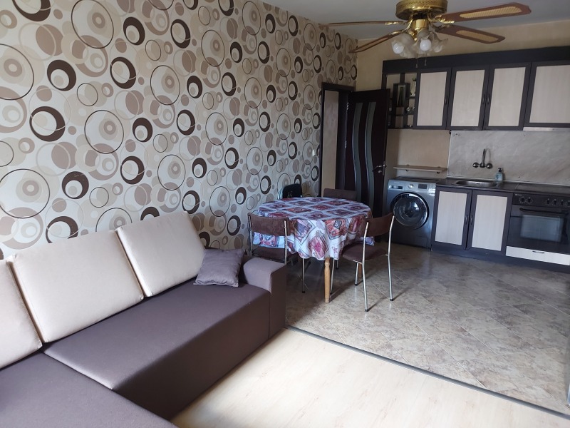 Kiadó  2 hálószobás Sofia , Goce Delcsev , 65 négyzetméter | 31934475 - kép [11]
