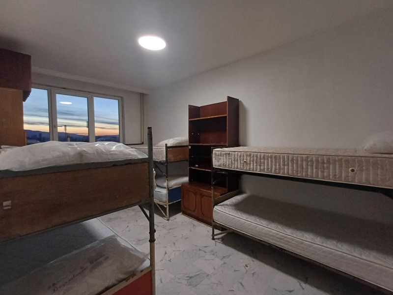 Дава под наем  4-стаен град София , Левски , 98 кв.м | 97960077