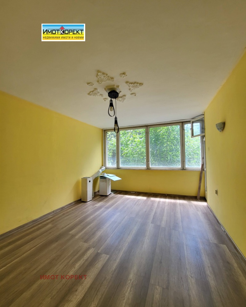 Zu vermieten  2 Schlafzimmer Pazardschik , Zapad , 80 qm | 53361102