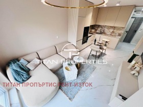 2-стаен град Бургас, Зорница