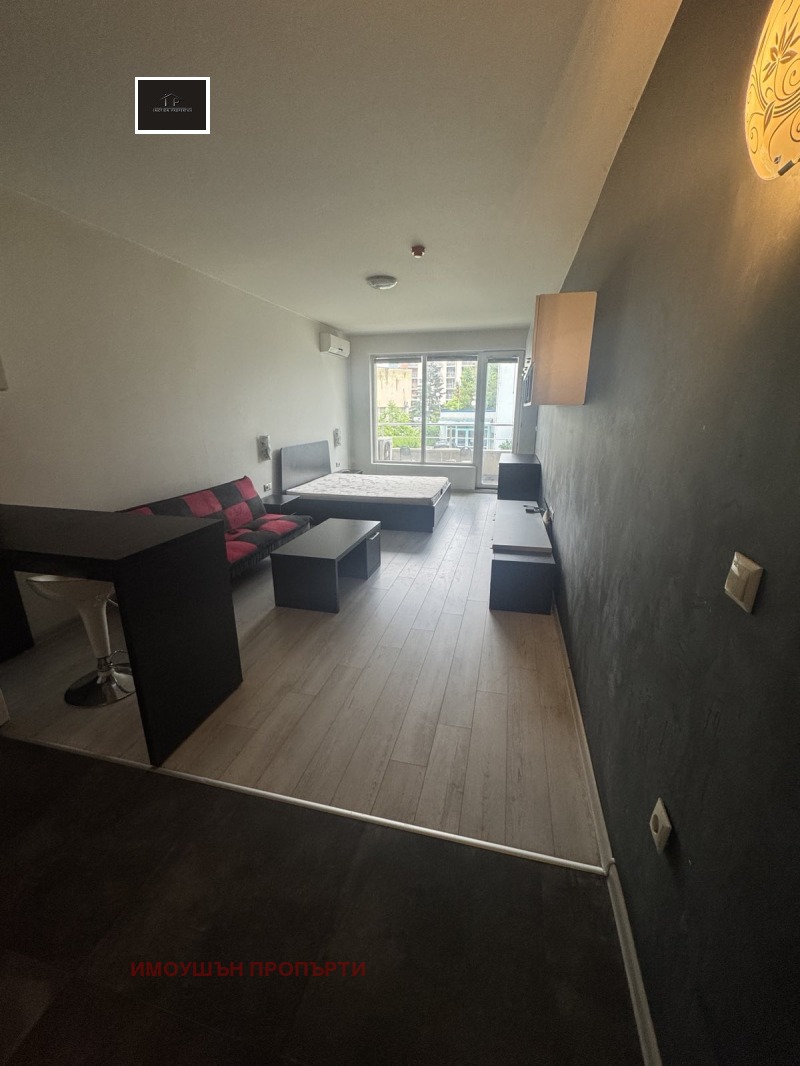 För uthyrning  Studio Sofia , Studentski grad , 50 kvm | 41995472 - bild [2]