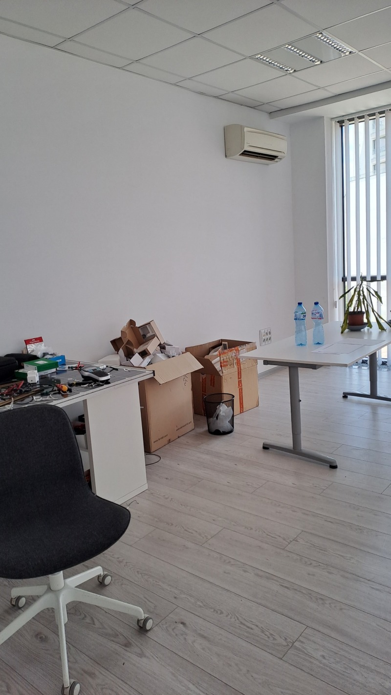 För uthyrning  Kontor Sofia , Letistje Sofia , 27 kvm | 94869434 - bild [3]