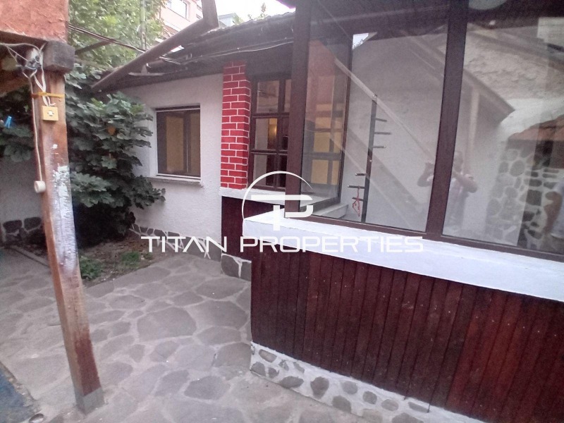 Da affittare  Casa Plovdiv , Karshiiaka , 70 mq | 95681053