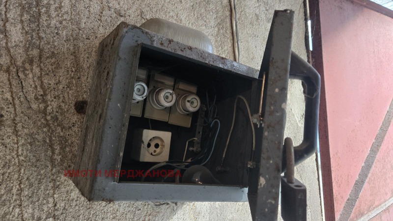 Дава под наем ГАРАЖ, ПАРКОМЯСТО, гр. Стара Загора, Център, снимка 6 - Гаражи и паркоместа - 53130221