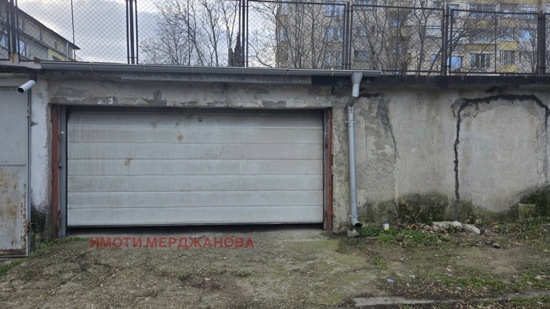 Дава под наем ГАРАЖ, ПАРКОМЯСТО, гр. Стара Загора, Център