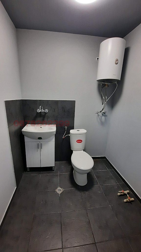 Дава под наем ПРОМ. ПОМЕЩЕНИЕ, с. Брестовец, област Плевен, снимка 7 - Производствени сгради - 52781701