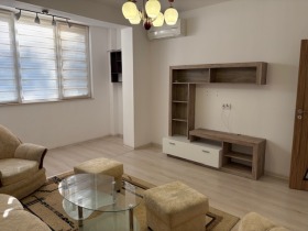 1 yatak odası Hristo Smirnenski, Plovdiv