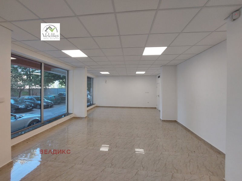 Da affittare  Negozio Sofia , Reduta , 208 mq | 93143101 - Immagine [2]