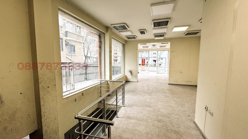 Дава под наем МАГАЗИН, гр. Бургас, Център, снимка 4 - Магазини - 52928640