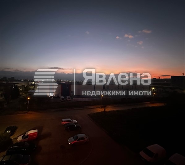 Дава под наем СКЛАД, гр. София, Военна рампа, снимка 3 - Складове - 54394155
